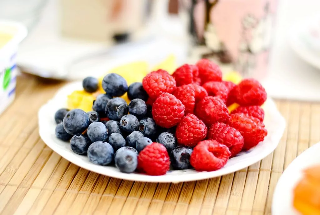 healthy snacking in isolation